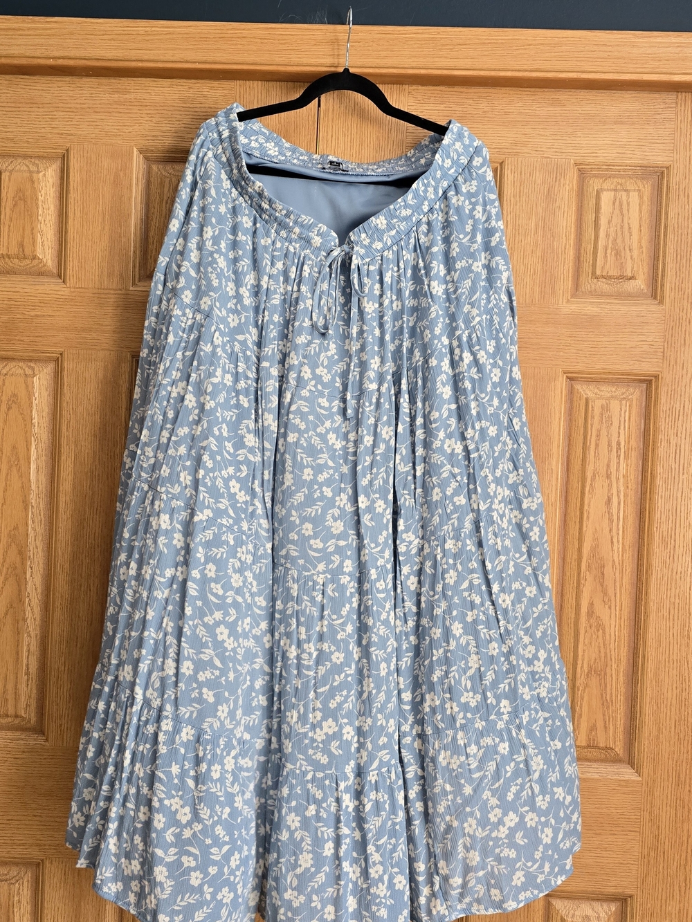 torrid Light Blue & White Floral Circle Skirt